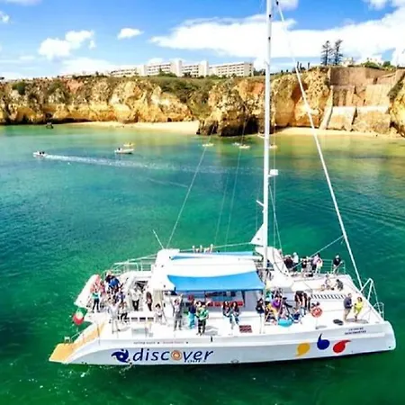 Stylish Beachfront Escape . Steps To . Wifi *