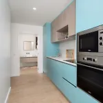 Διαμέρισμα Stylish Beachfront Escape . Steps To . Wifi *