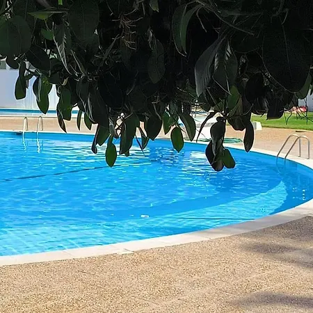 Stylish Beachfront Escape . Steps To . Wifi 公寓 波尔蒂芒